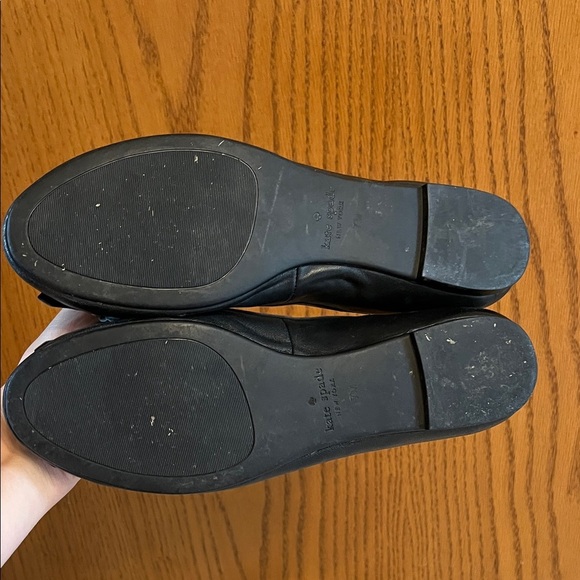 Kate Spade Black Leather Flats with Fringe & Gold Accents - Size 7 - Picture 3 of 12